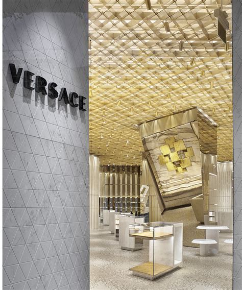 versace sustainability score